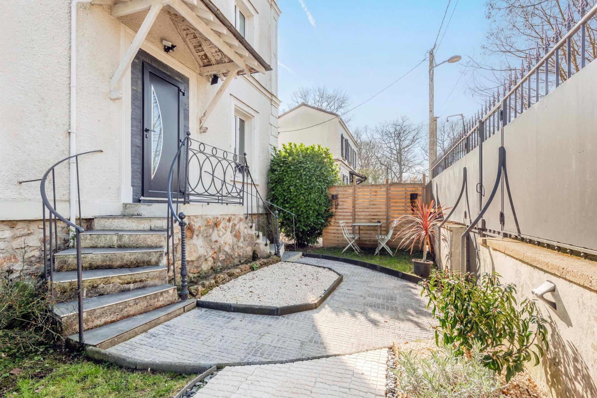 Jungle - Magnifique Appartement Avec Parking Prive - Paris-Disney & Cdg A 25 Minutes Pomponne Dış mekan fotoğraf
